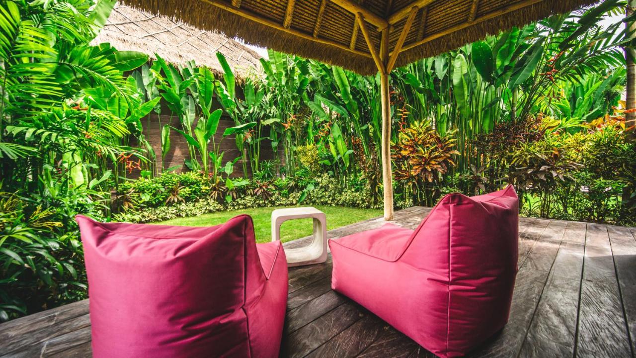 Villa Jac Selong Belanak Exterior foto